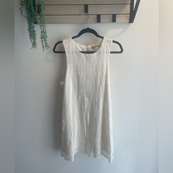 Cream Lace Dress - Picture 1 of 3